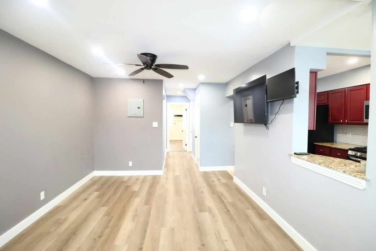 10621 Avenue J #1 - Photo 3 of 11