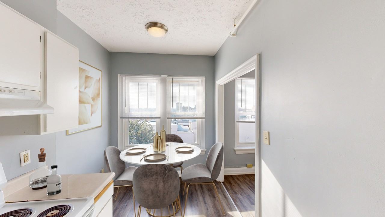 York Towers - Photo 4 of 57