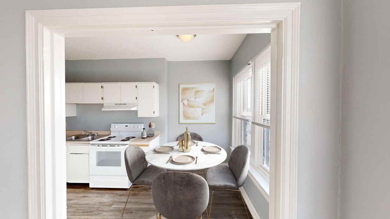 York Towers - Photo 5 of 57