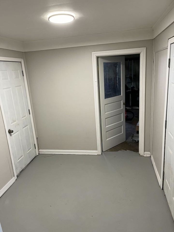 2413 Coy Ave - Photo 2 of 10