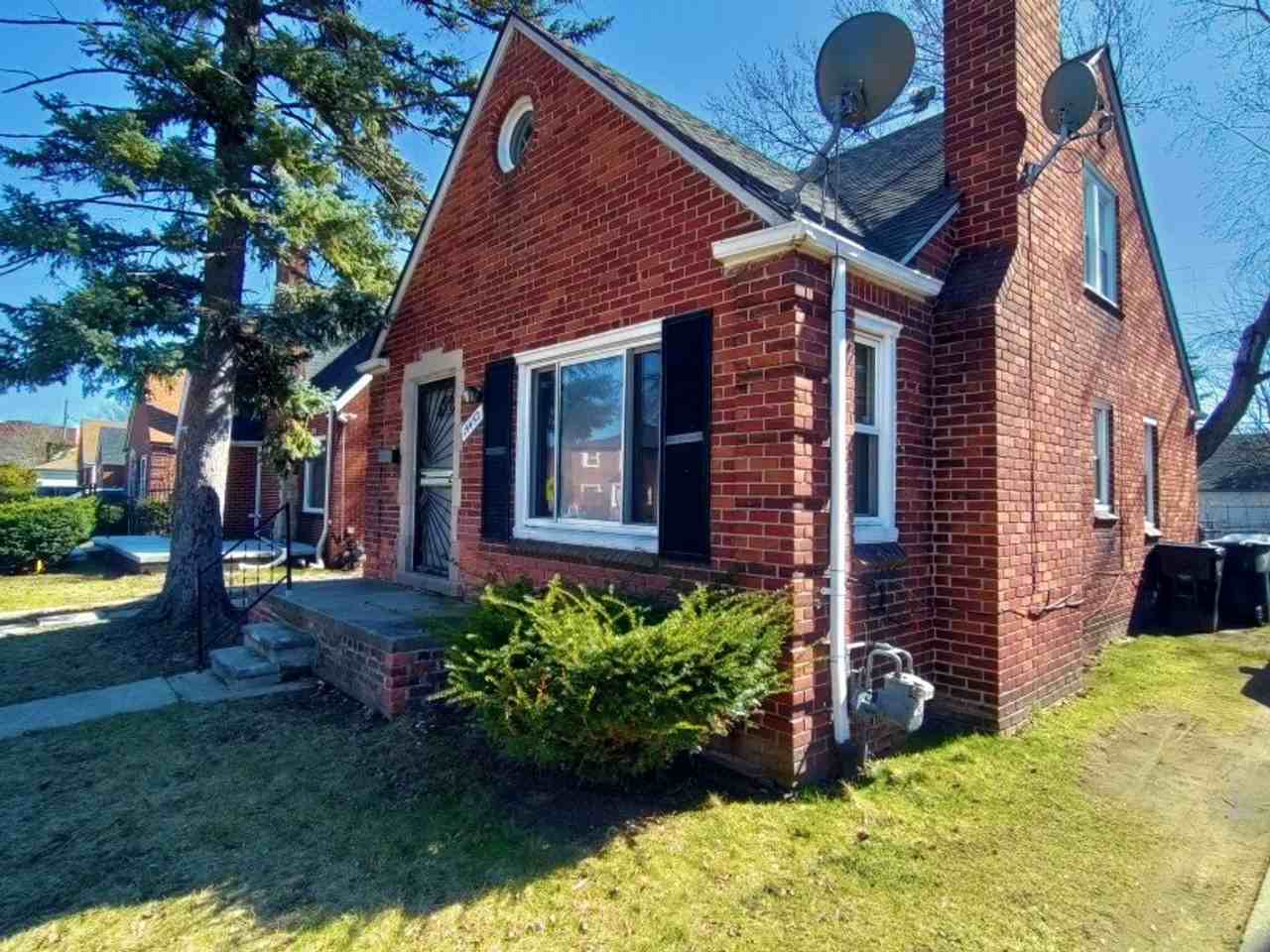 15452 Cedargrove St - Photo 2 of 24