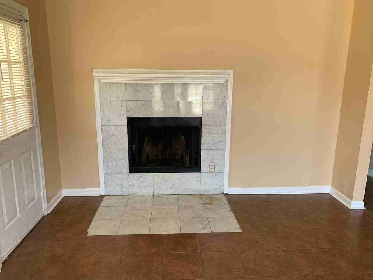 2257 Goldbrier Ln - Photo 3 of 7