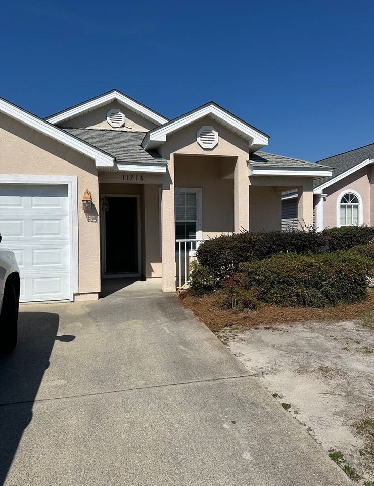 11718 Sand Castle Ln - Photo 2 of 20