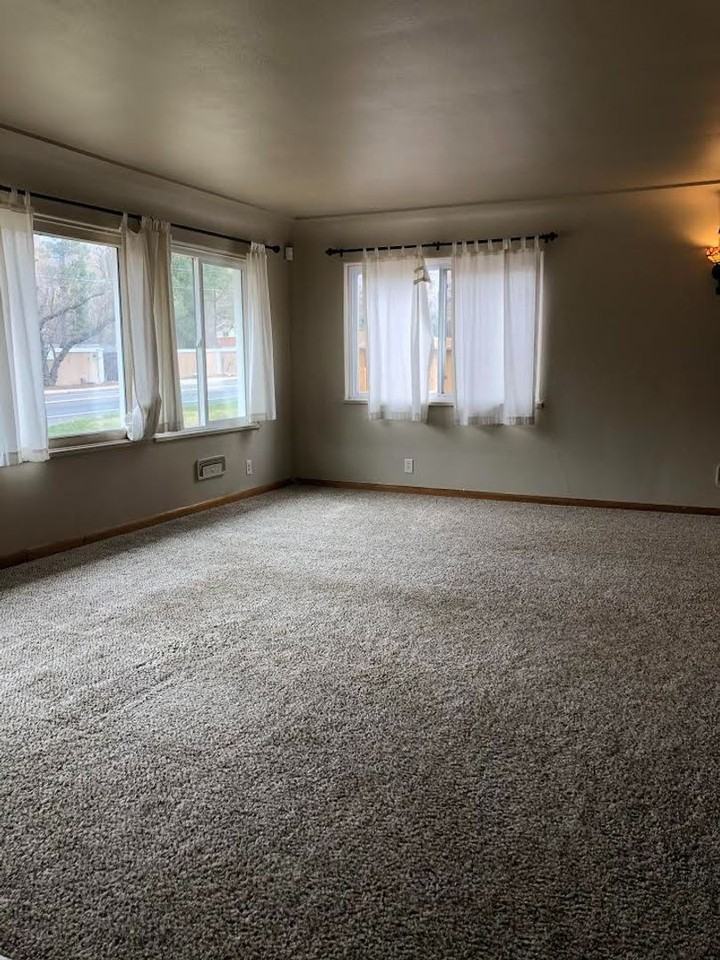 600 W Cheyenne Rd - Photo 3 of 32