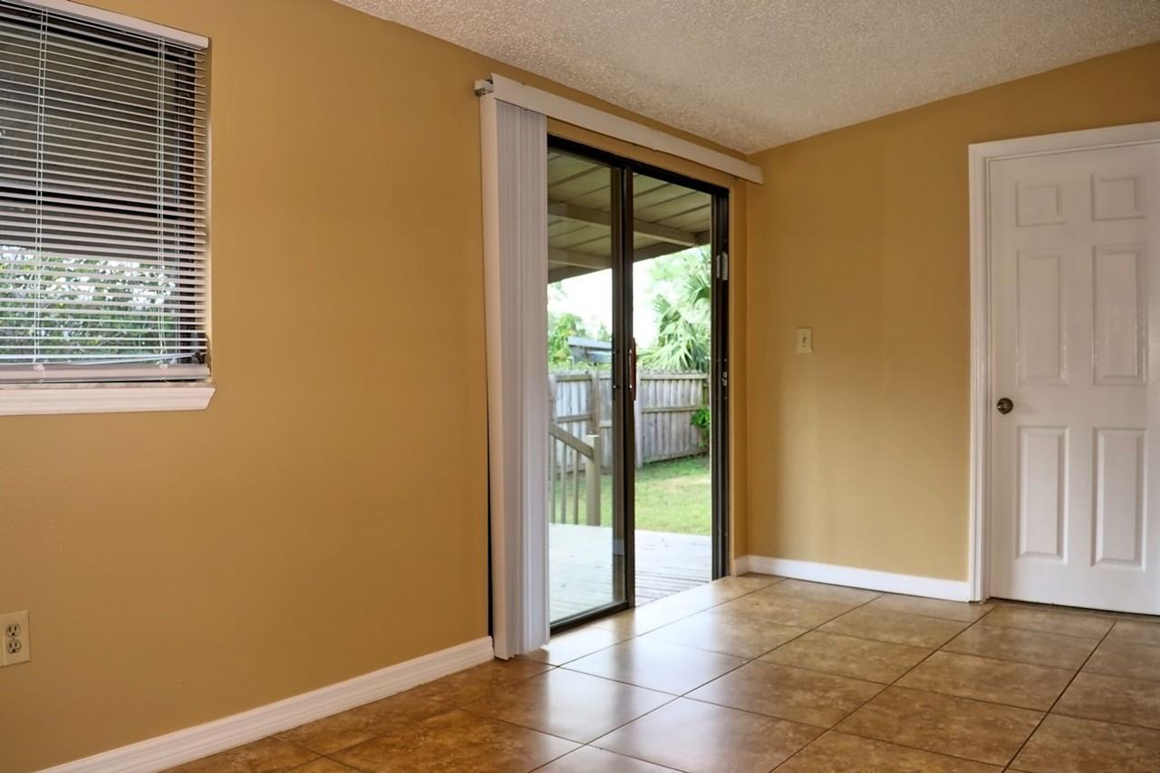 882 Prim Dr - Photo 6 of 30