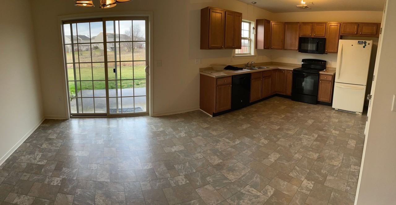 106 Nicole St - Photo 3 of 16