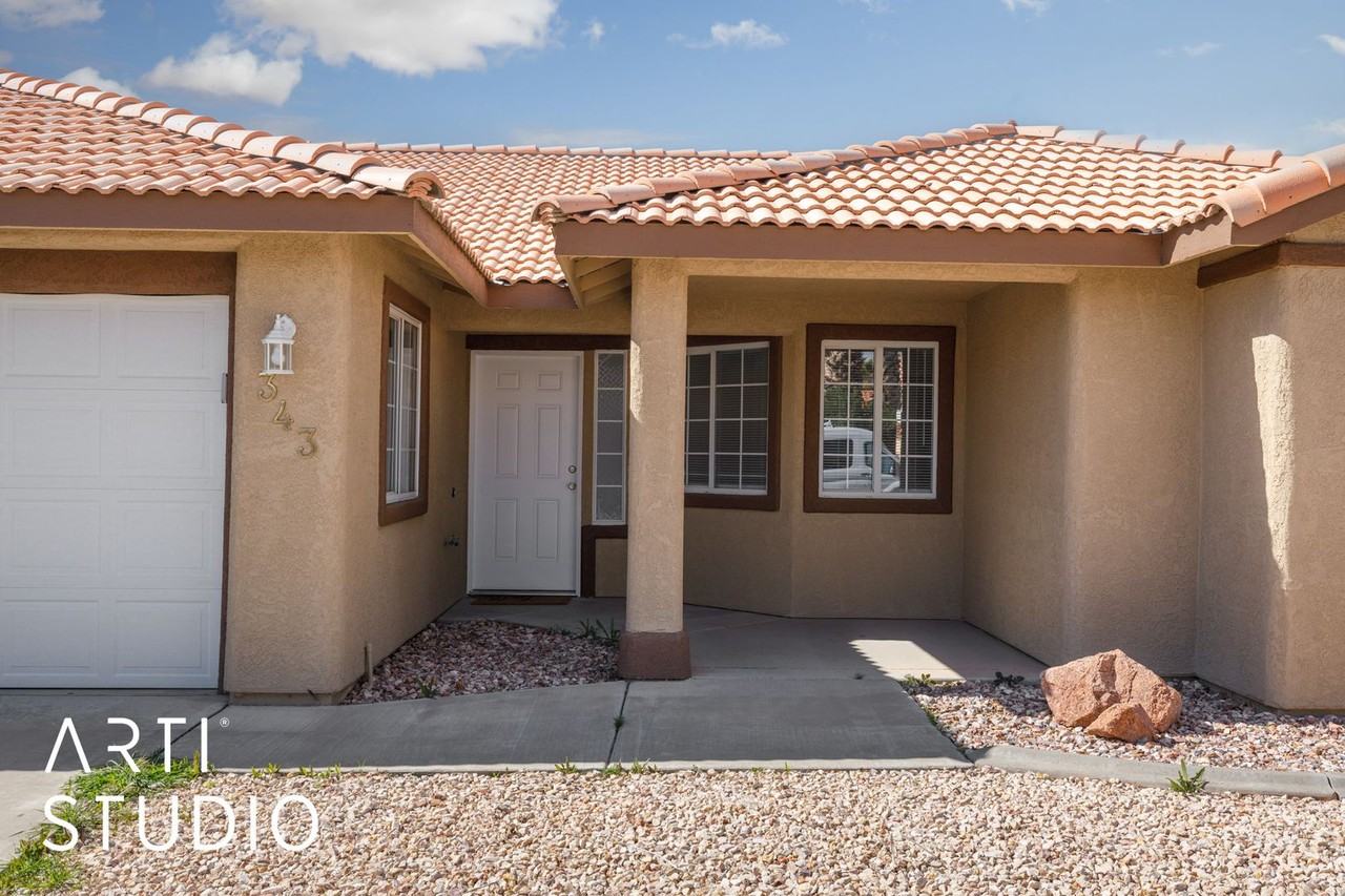 343 Concord Dr - Photo 2 of 22