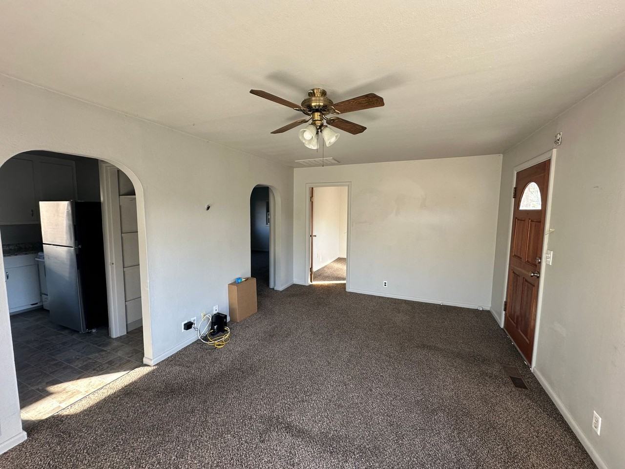 2003 Sw Isaac Ave - Photo 4 of 12