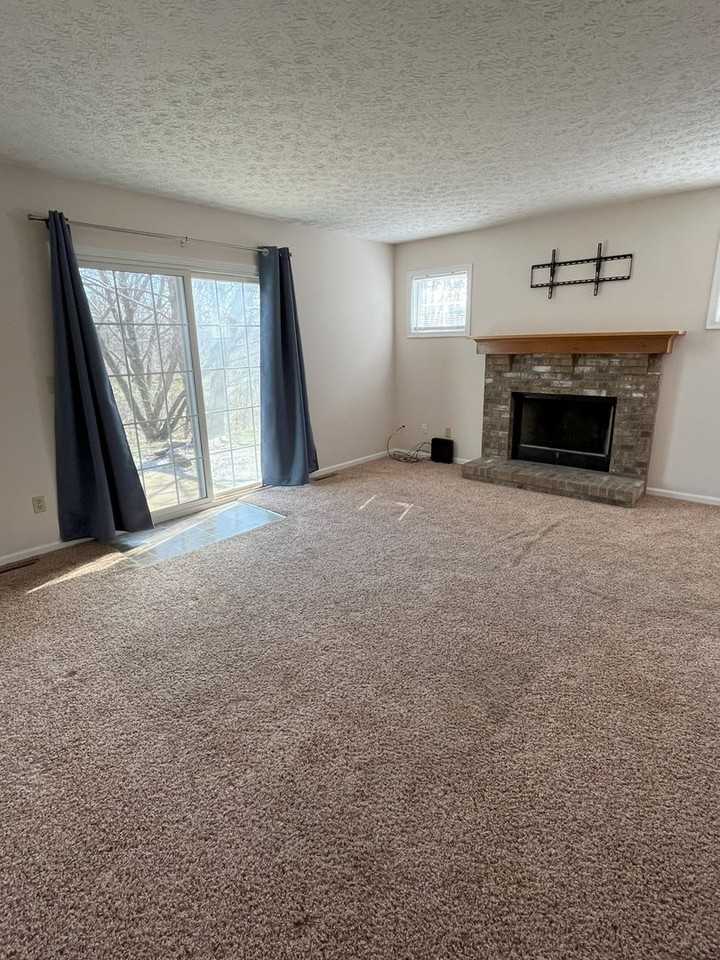 449 Rachel Ln - Photo 3 of 18