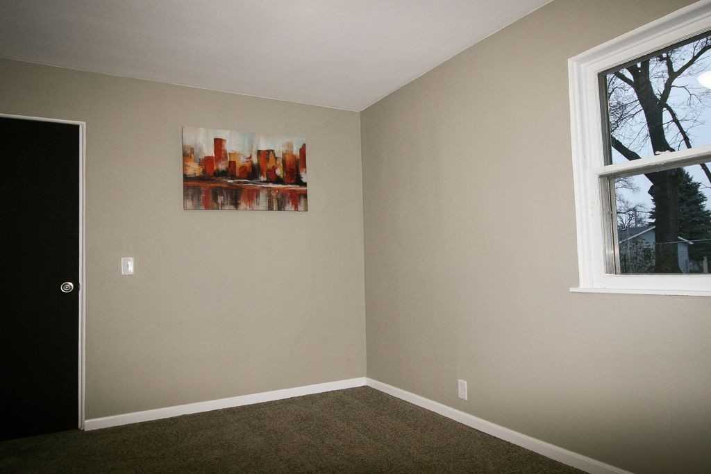 535 3rd St - Photo 6 of 30