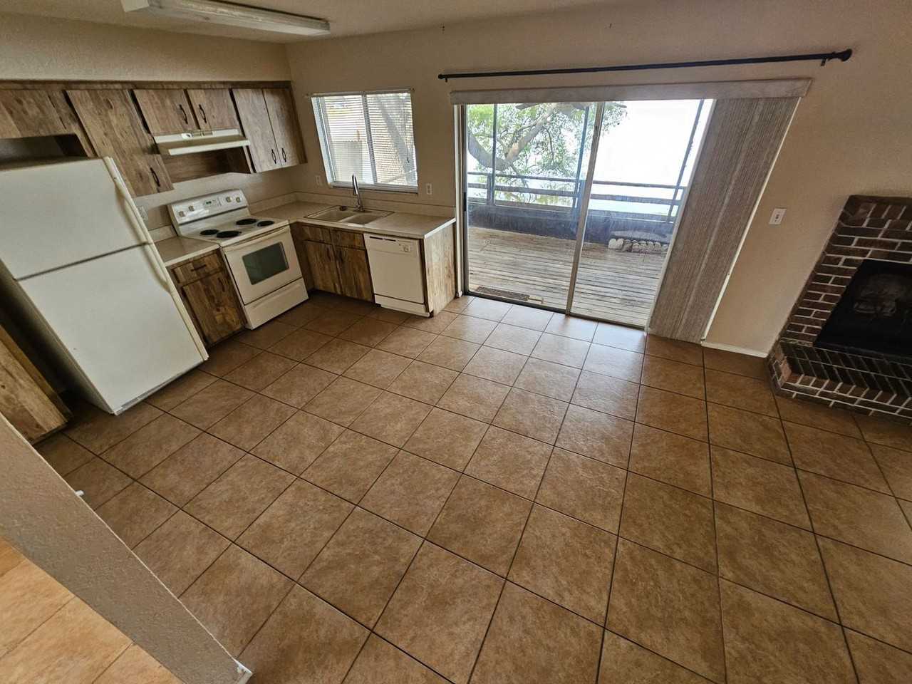 907 Buttercup Dr - Photo 7 of 11