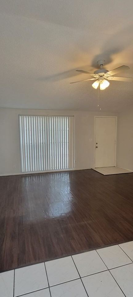 6702 Glen Forest Ct - Photo 2 of 16