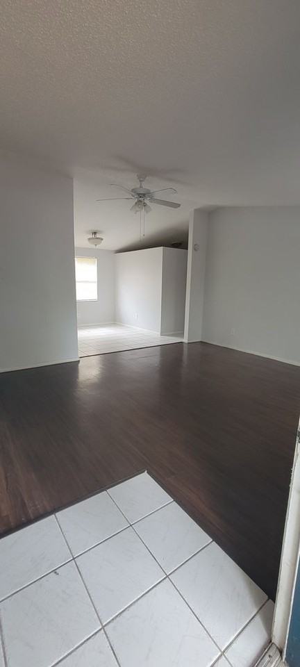 6702 Glen Forest Ct - Photo 3 of 16