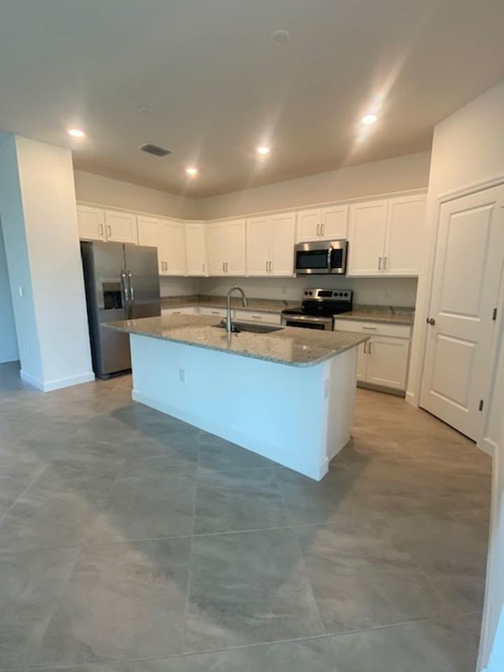 11211 Timber Creek Dr - Photo 5 of 18