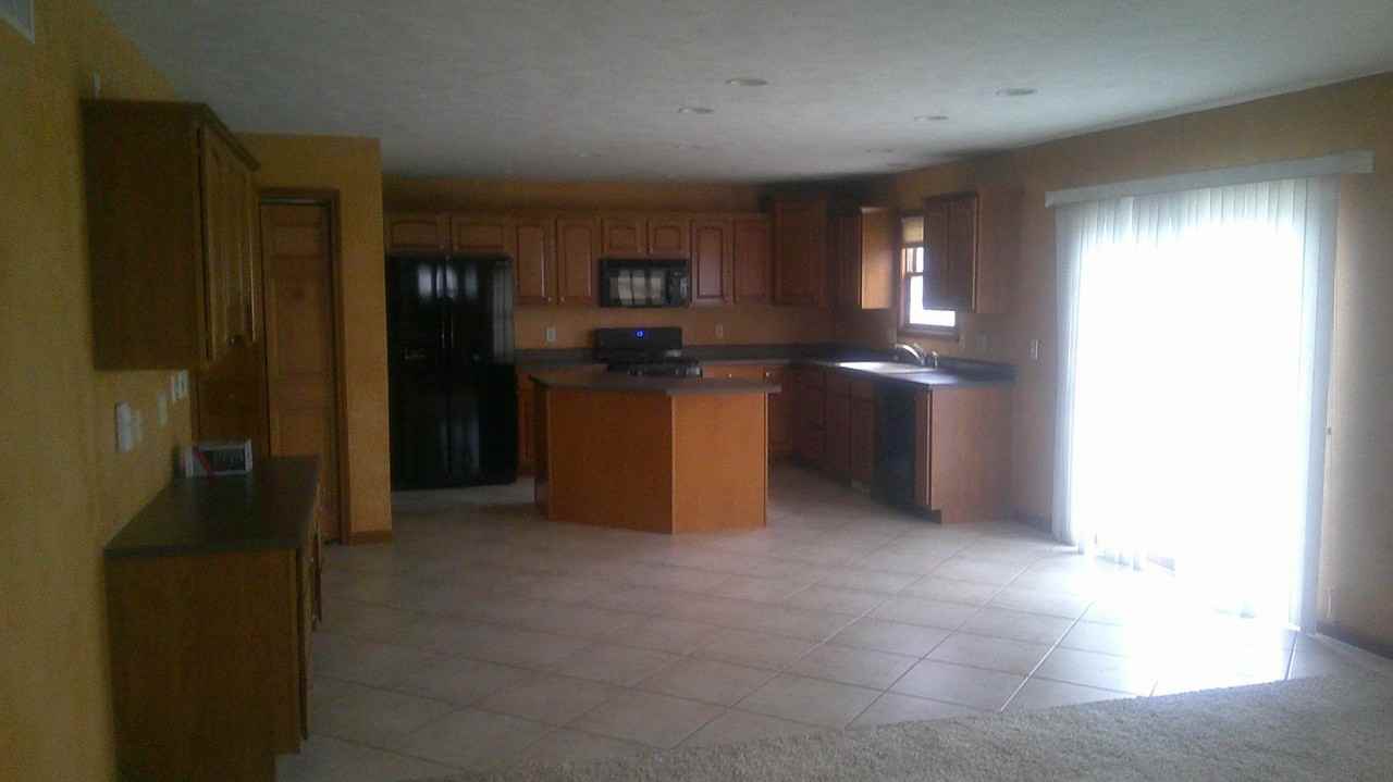 2702 Hayes Ln - Photo 3 of 5