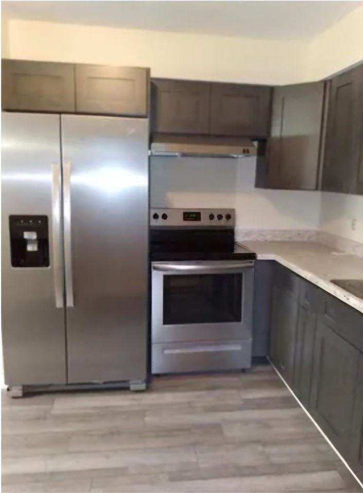 798 Madison Dr - Photo 3 of 8