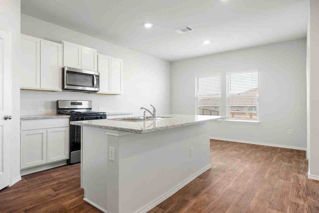 15735 Clove Spice Way - Photo 4 of 16