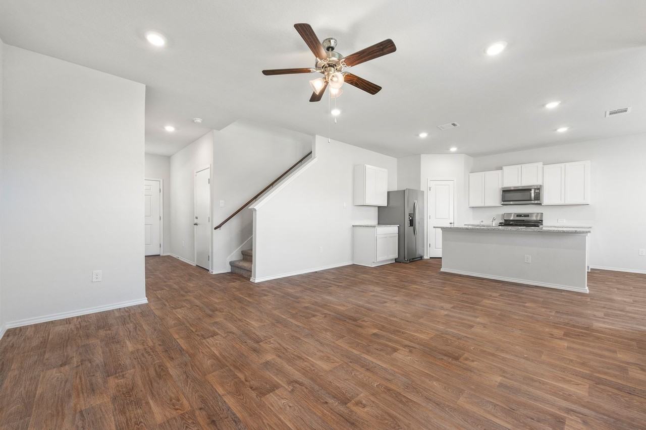 15735 Clove Spice Way - Photo 6 of 16