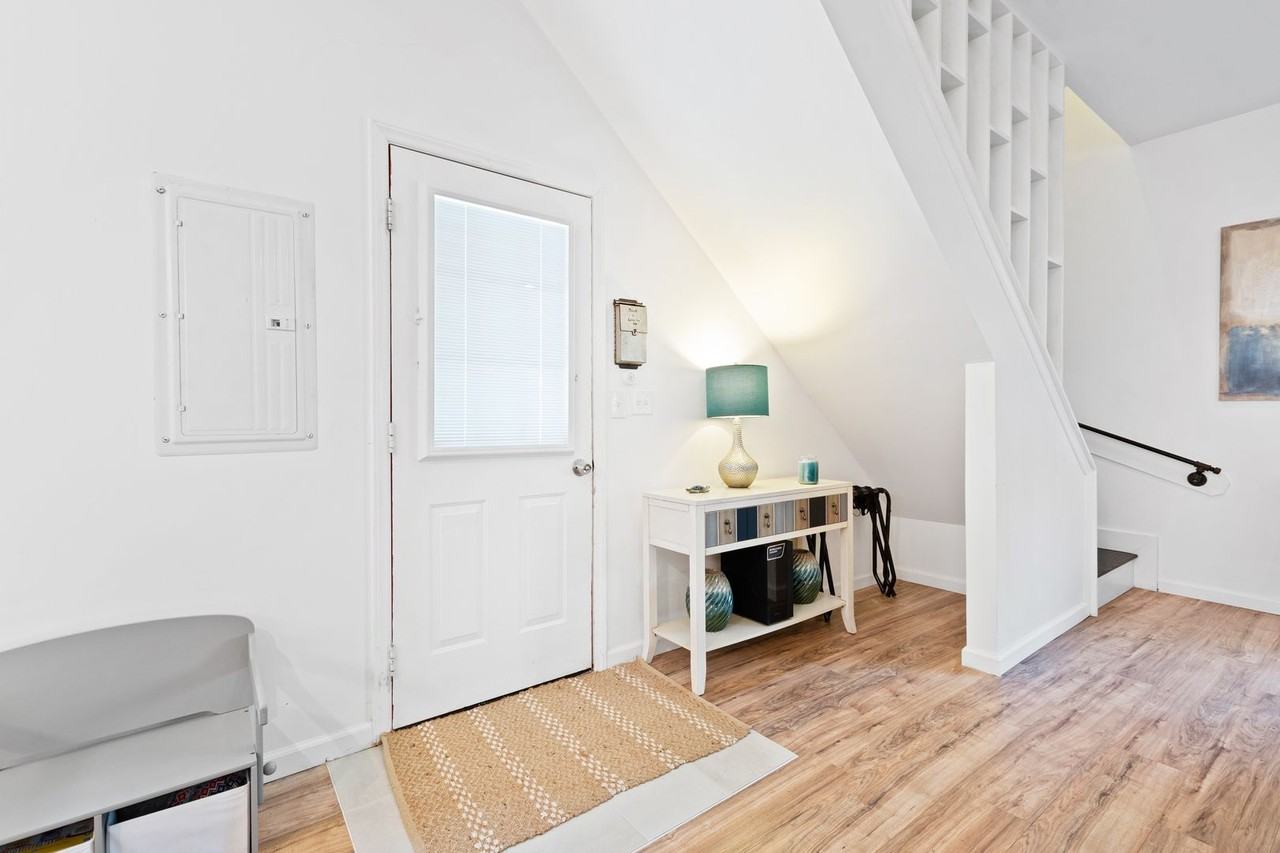 3716 Old Weaver Trl - Photo 2 of 28