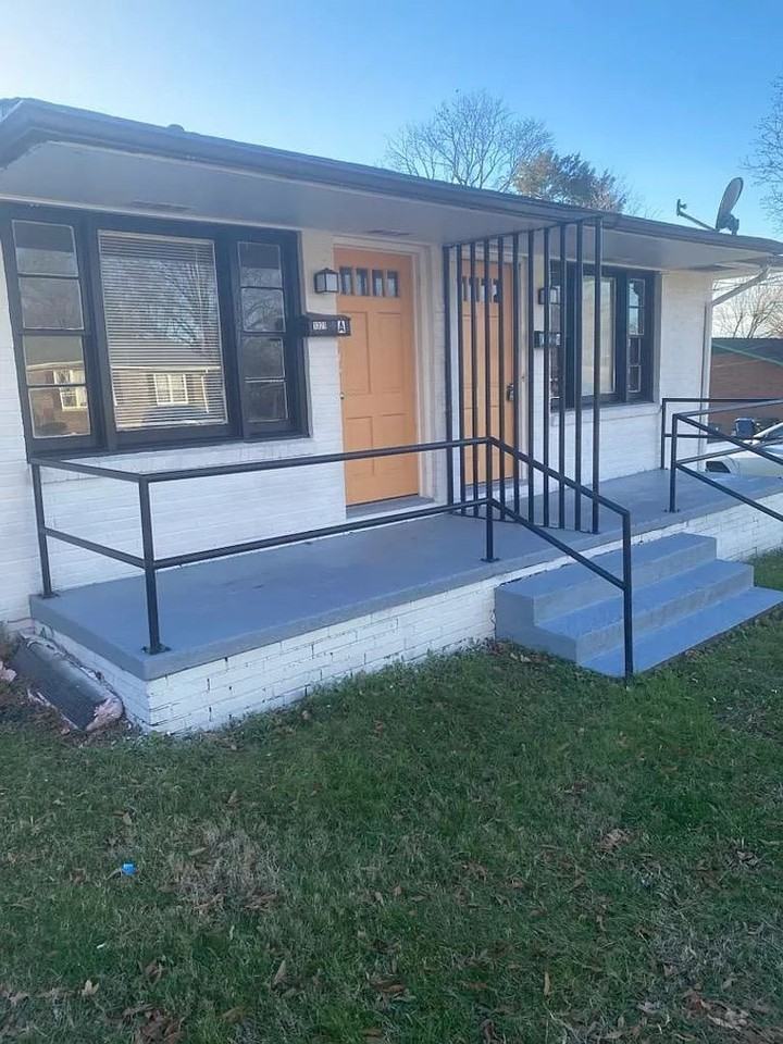 1321 W Monroe St - Photo 5 of 6