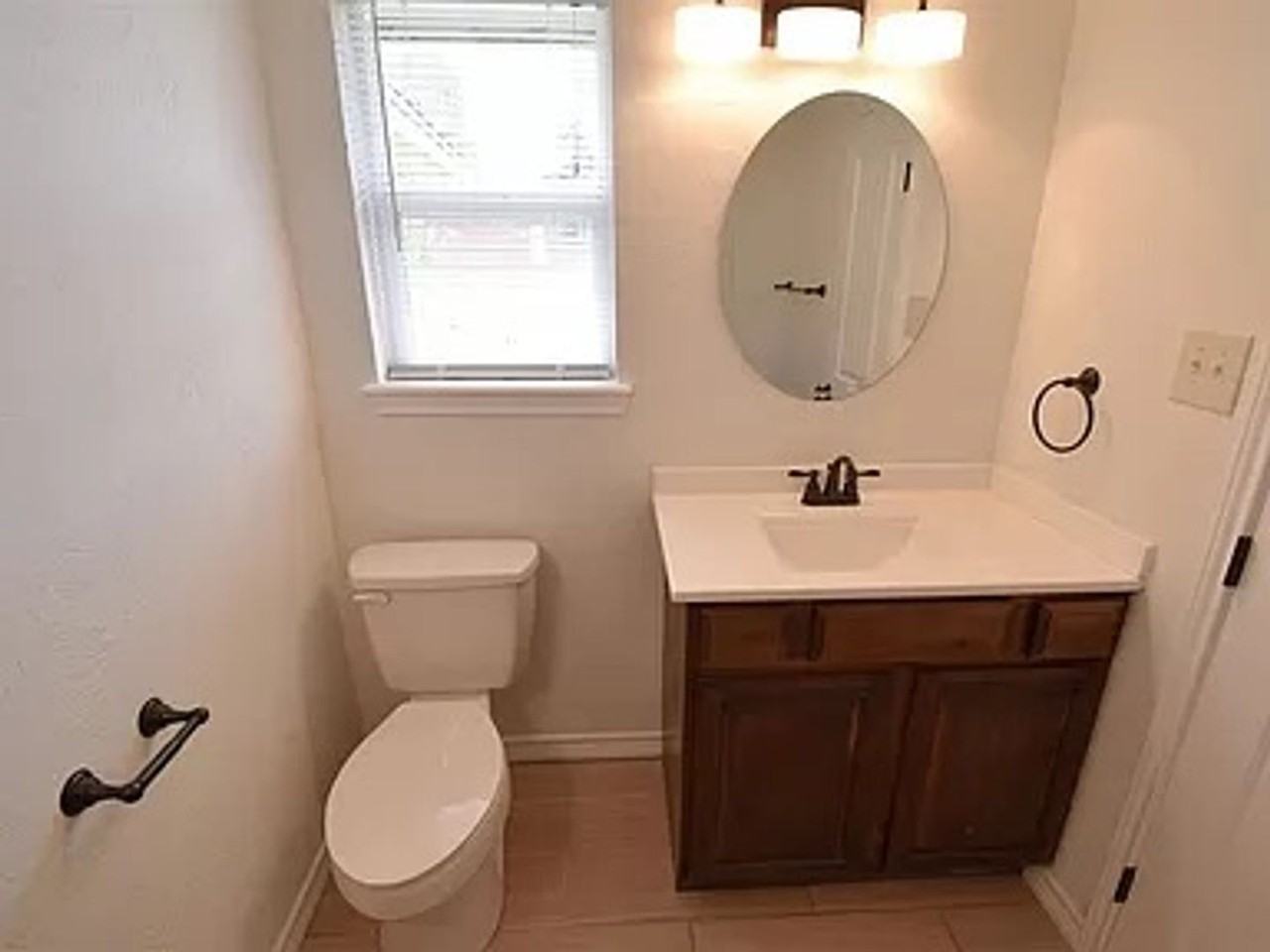 4524 Sw Cherokee Ave - Photo 5 of 11