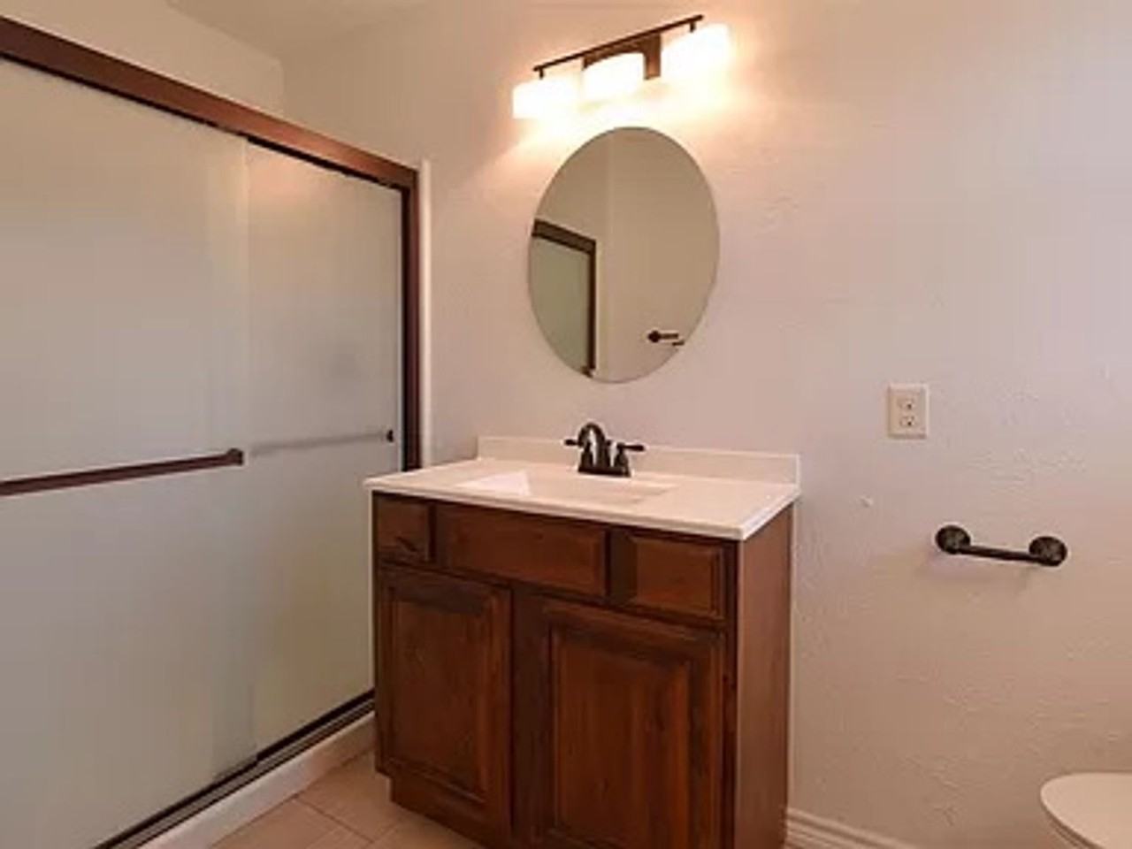 4524 Sw Cherokee Ave - Photo 7 of 11