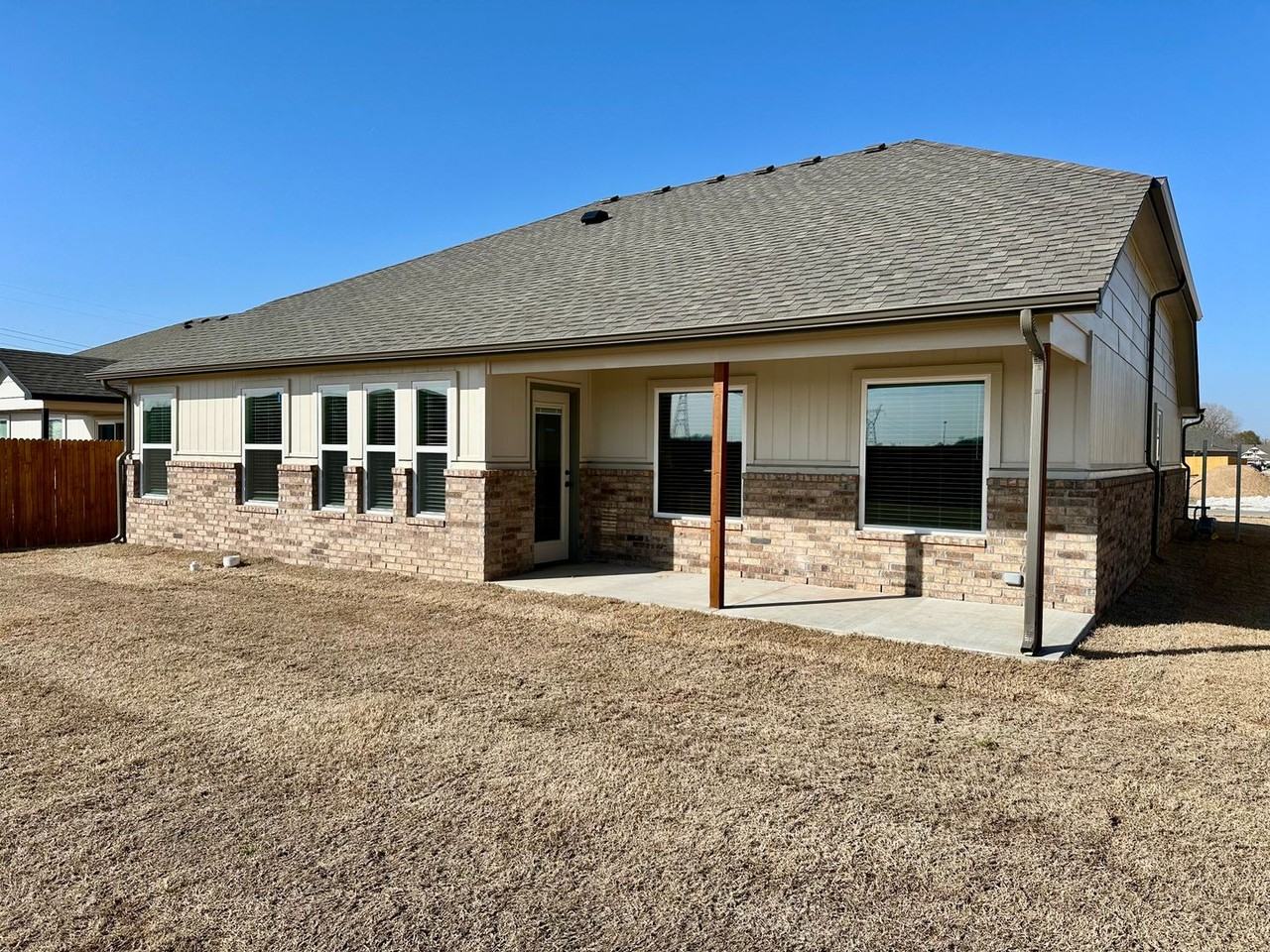 13507 13507 S. 95th Ave. E. - Photo 2 of 25