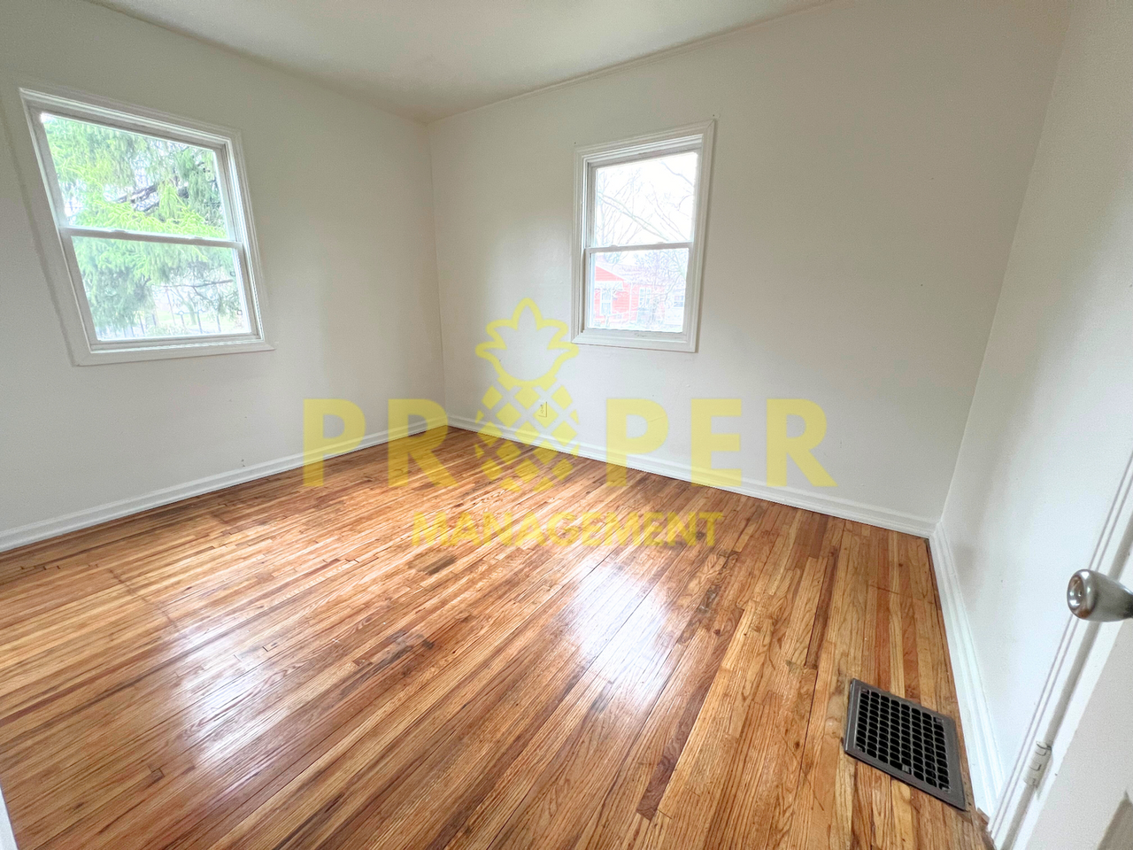 3220 Princeton Dr - Photo 5 of 7