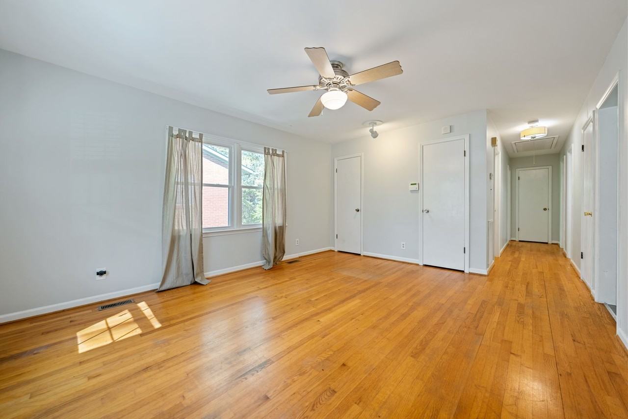 2321 Huron St - Photo 3 of 16