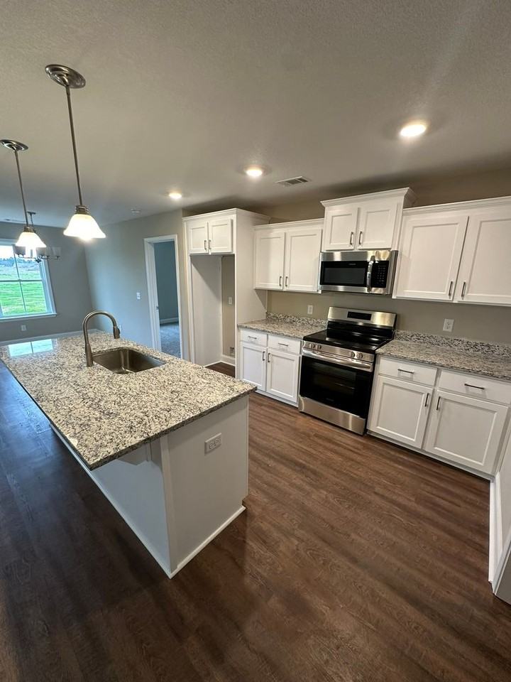 510 Doyle Ln - Photo 3 of 19
