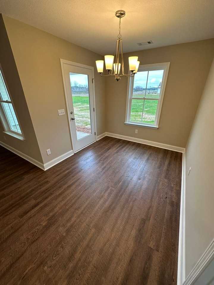 510 Doyle Ln - Photo 7 of 19