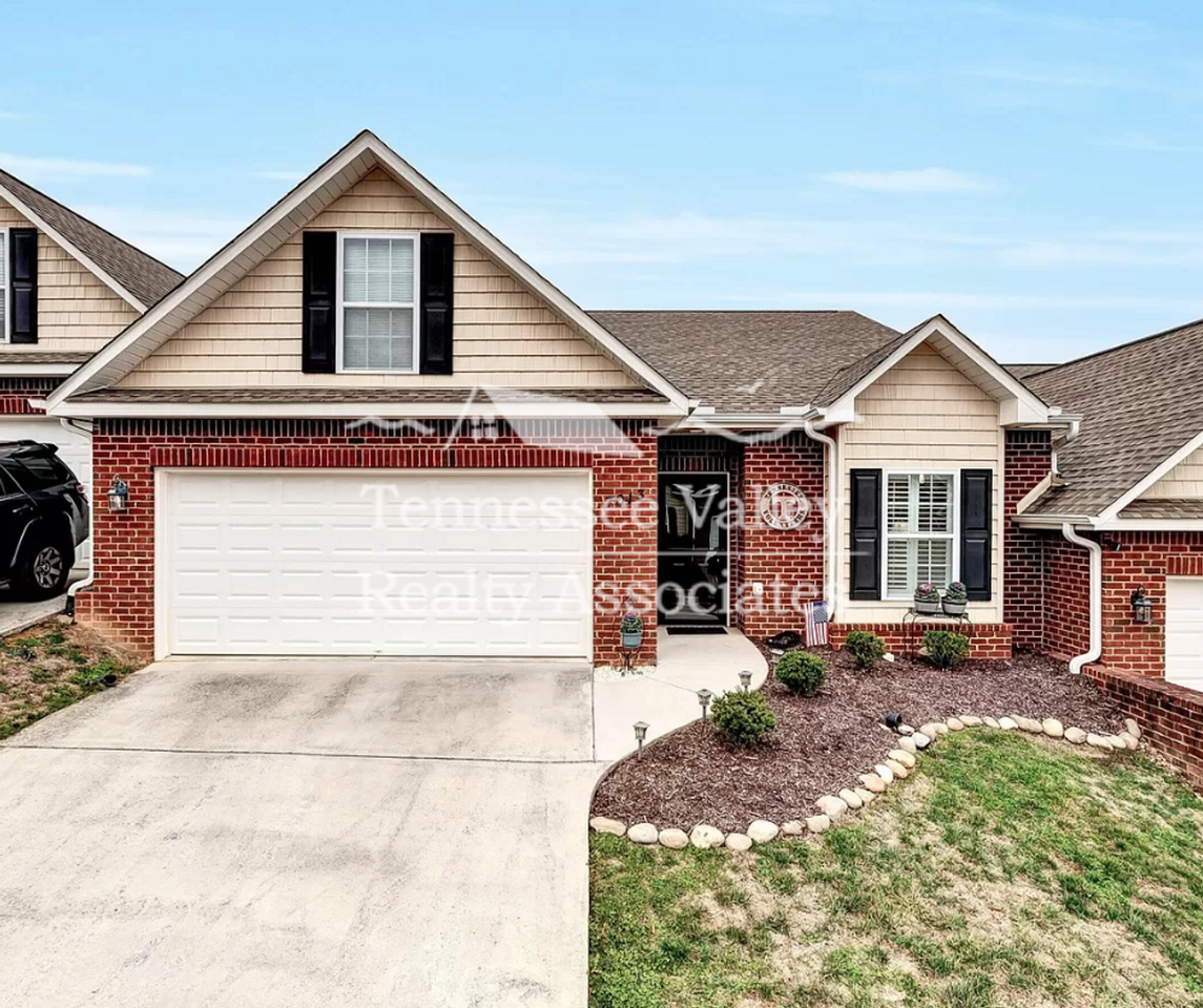 7013 Pemmbrooke Shire Ln, Knoxville, TN 37909 3 Bedroom House for 2,200/month Zumper