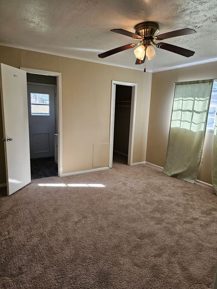 8984 Westwood Drive - Photo 7 of 27