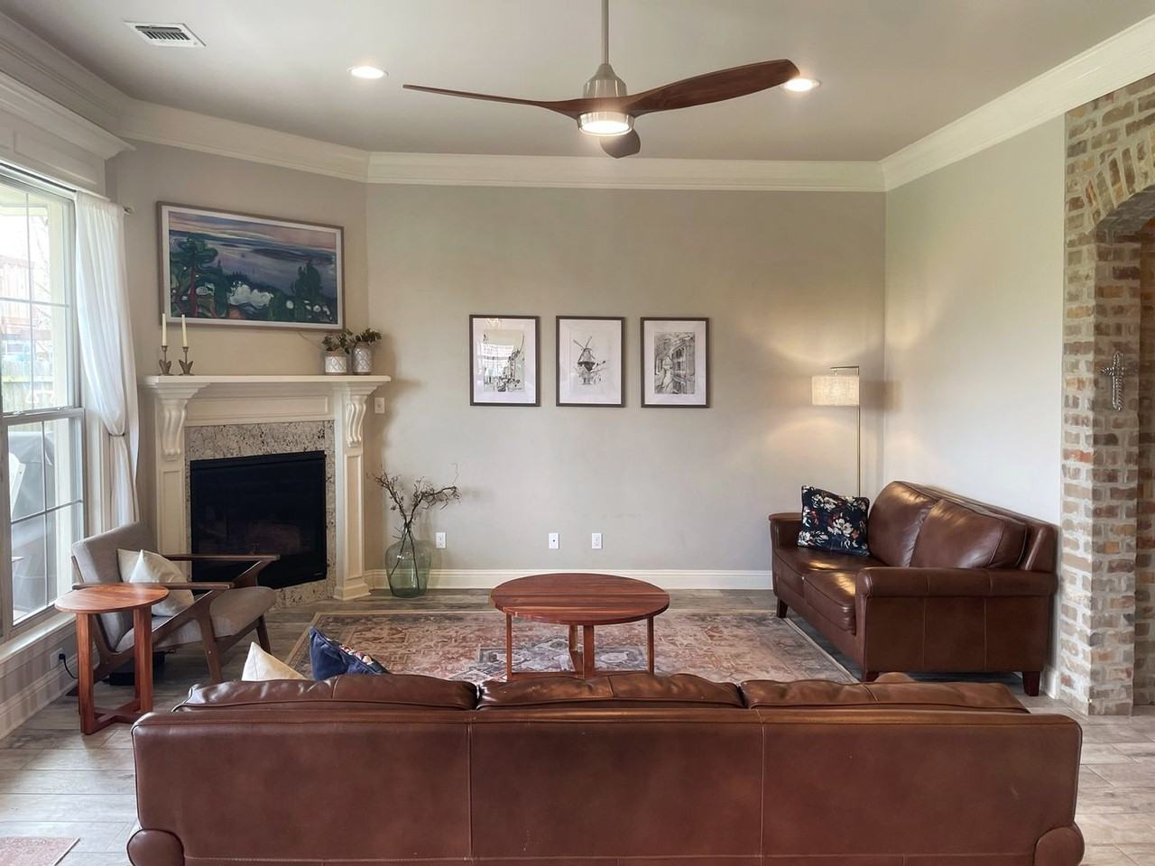 676 Dumaine Dr - Photo 4 of 26