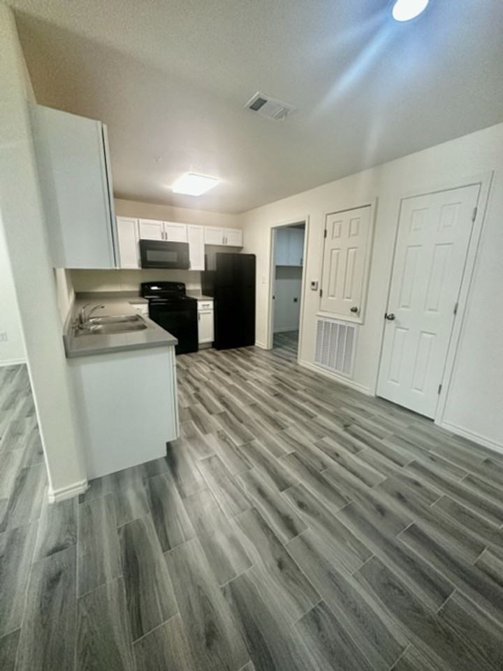 Conner's Landing - Photo 5 of 50