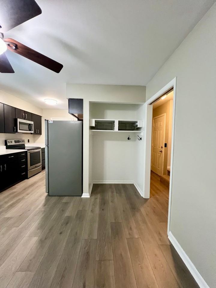 7589 7589 S 12th Street - Photo 6 of 21