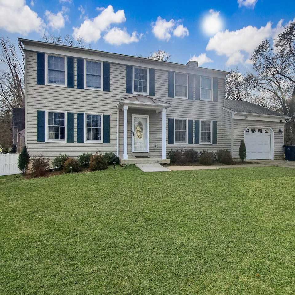 5101 Lansing Dr - Photo 3 of 47