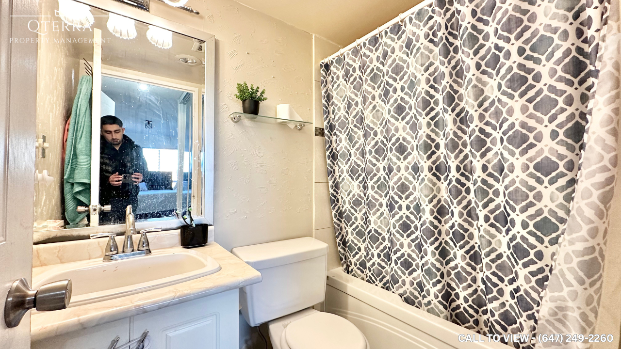 1470 Midland Avenue - Photo 6 of 19