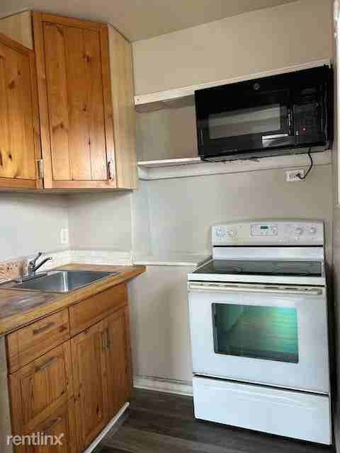 401 N Pennsylvania Ave - Photo 2 of 16