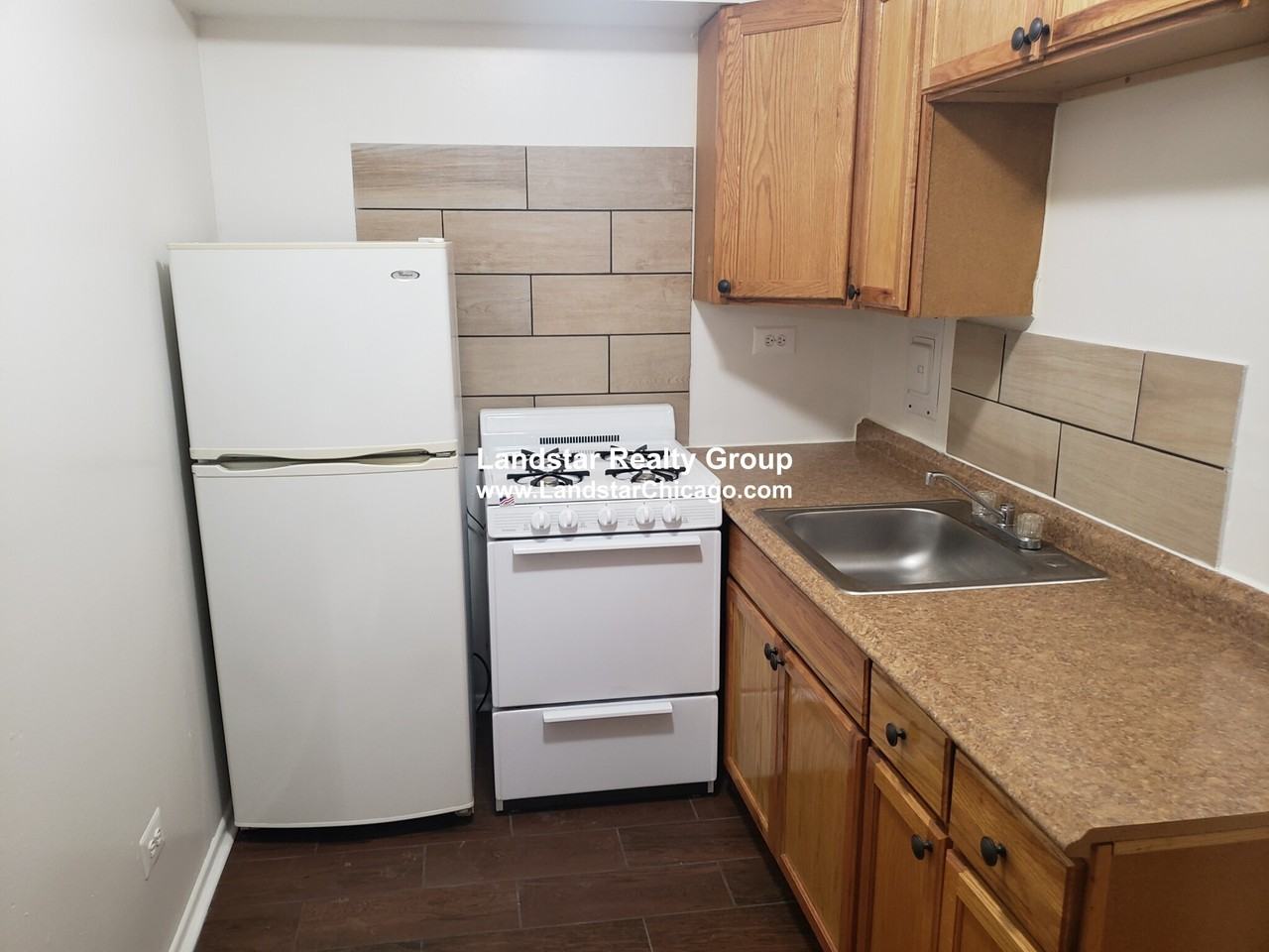 1515 W Morse Ave #405 - Photo 2 of 5