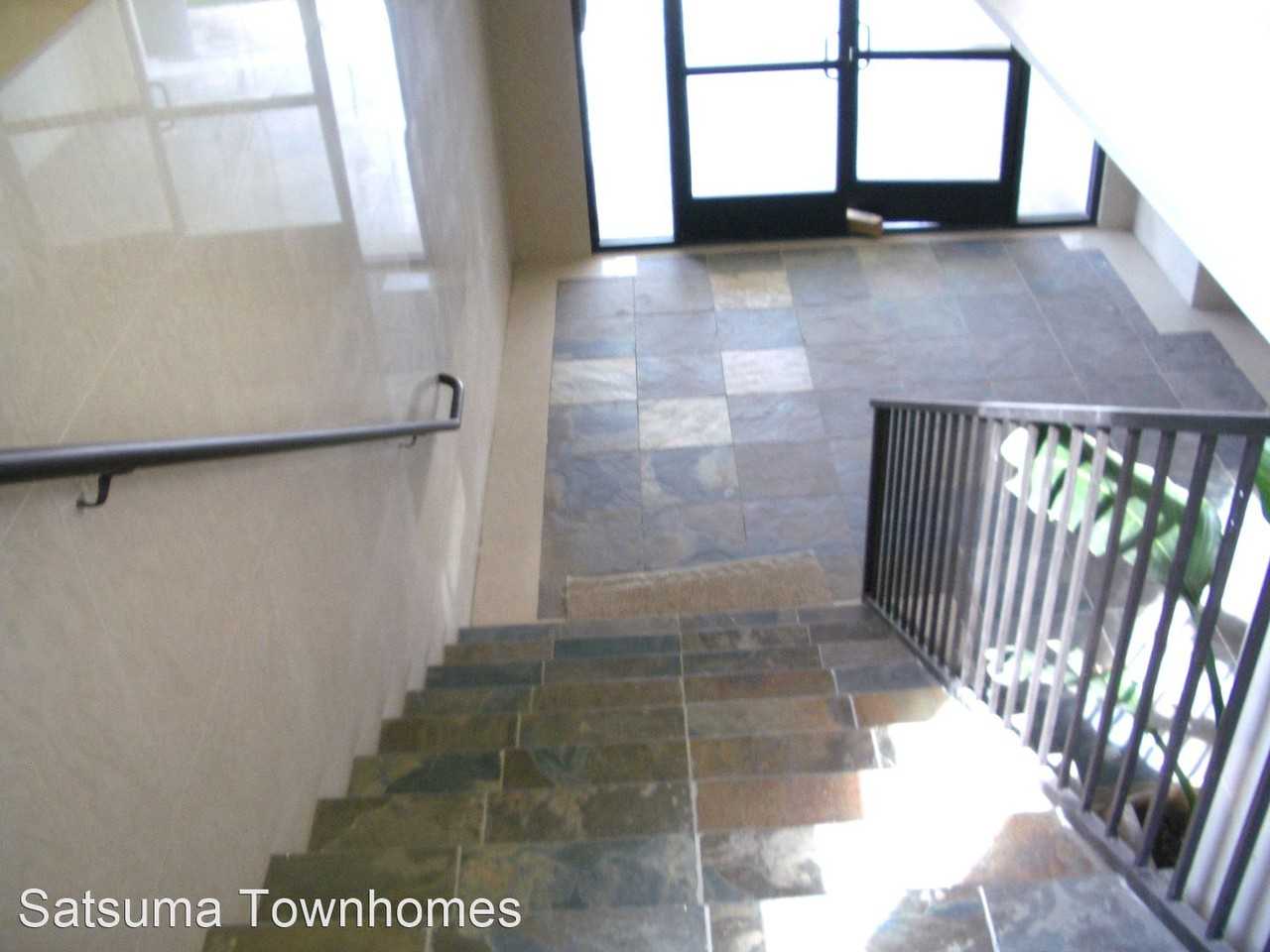 5330 Satsuma Ave - Photo 2 of 18