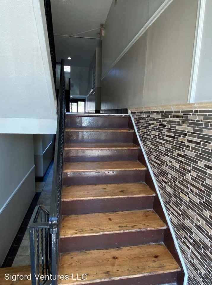 213 2nd Ave - Photo 3 of 11
