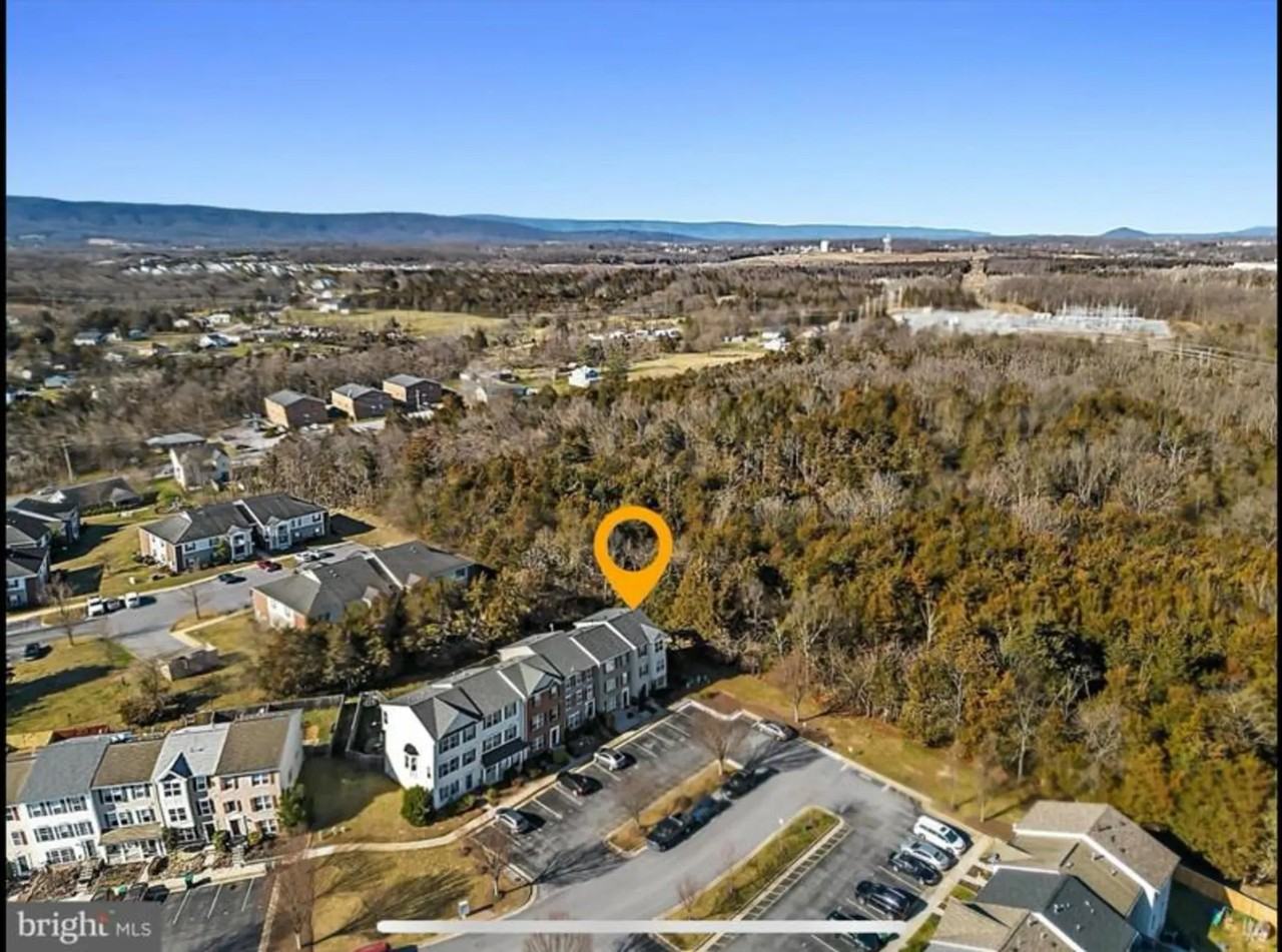 511 Frontier Fort Ln - Photo 3 of 34