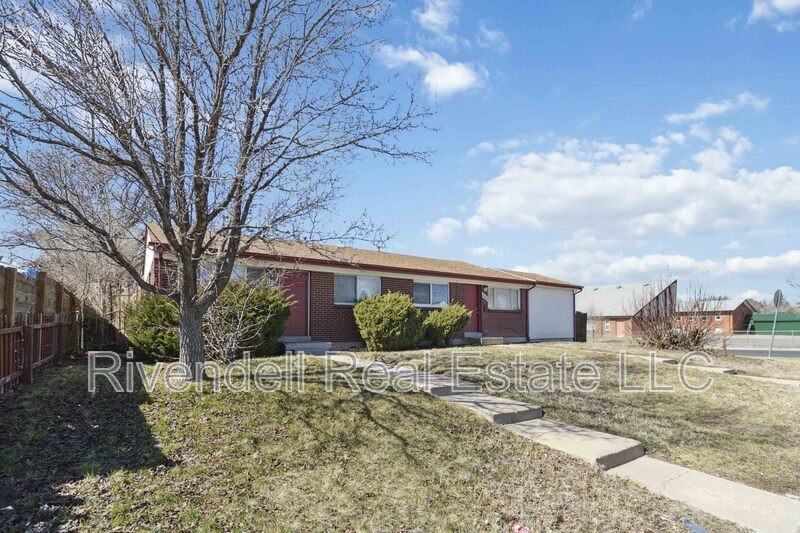 1127 Xenia St - Photo 2 of 12