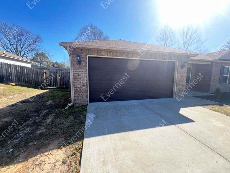 22 Oakland Cir - Photo 3 of 29