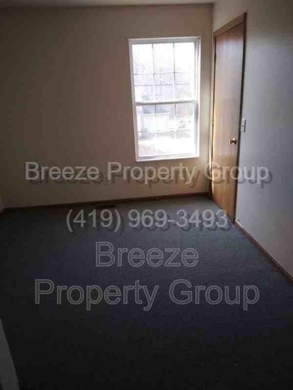 132 S Forest Ave - Photo 3 of 8