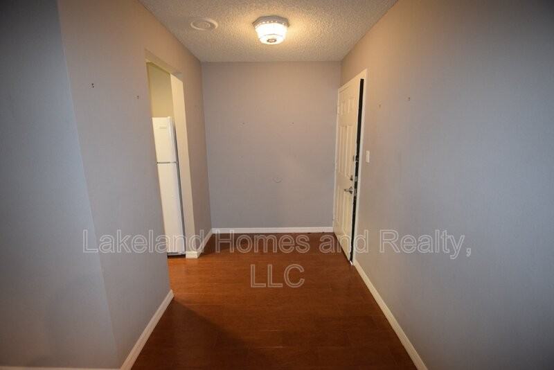 1005 S New York Ave #9 - Photo 5 of 8