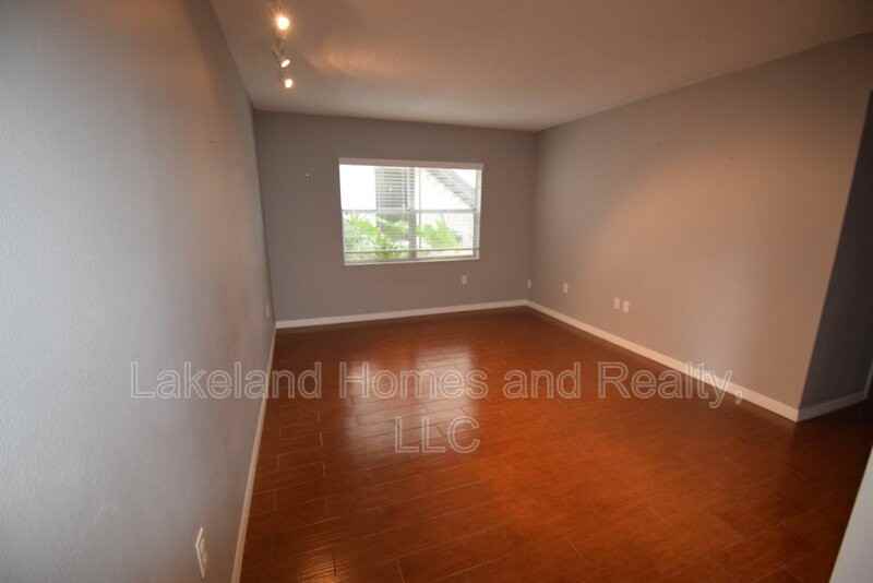 1005 S New York Ave #9 - Photo 6 of 8