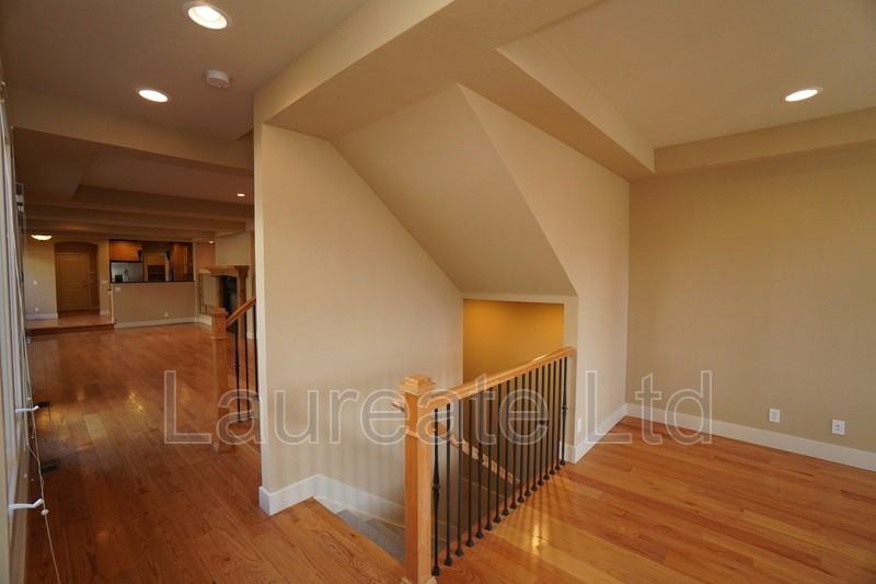 522 Milwaukee St - Photo 3 of 34