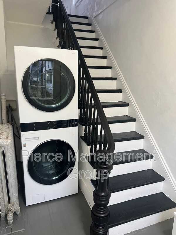 18 Maple St #B - Photo 4 of 23